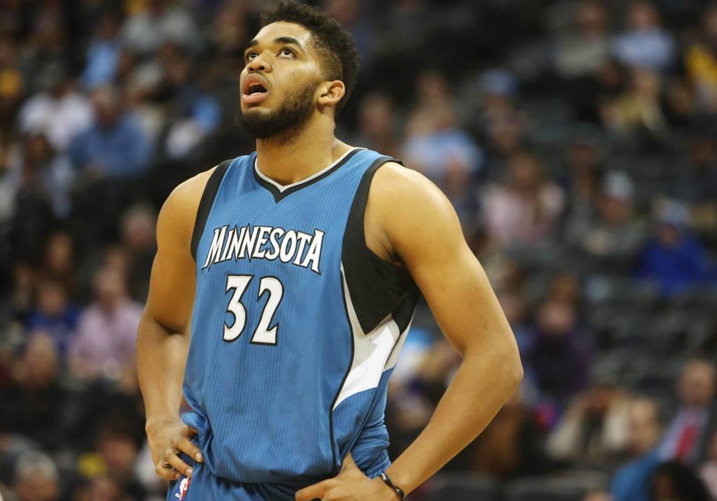 球迷们将继 球迷们将继